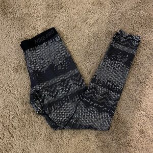 NIKE pro lined leggings L